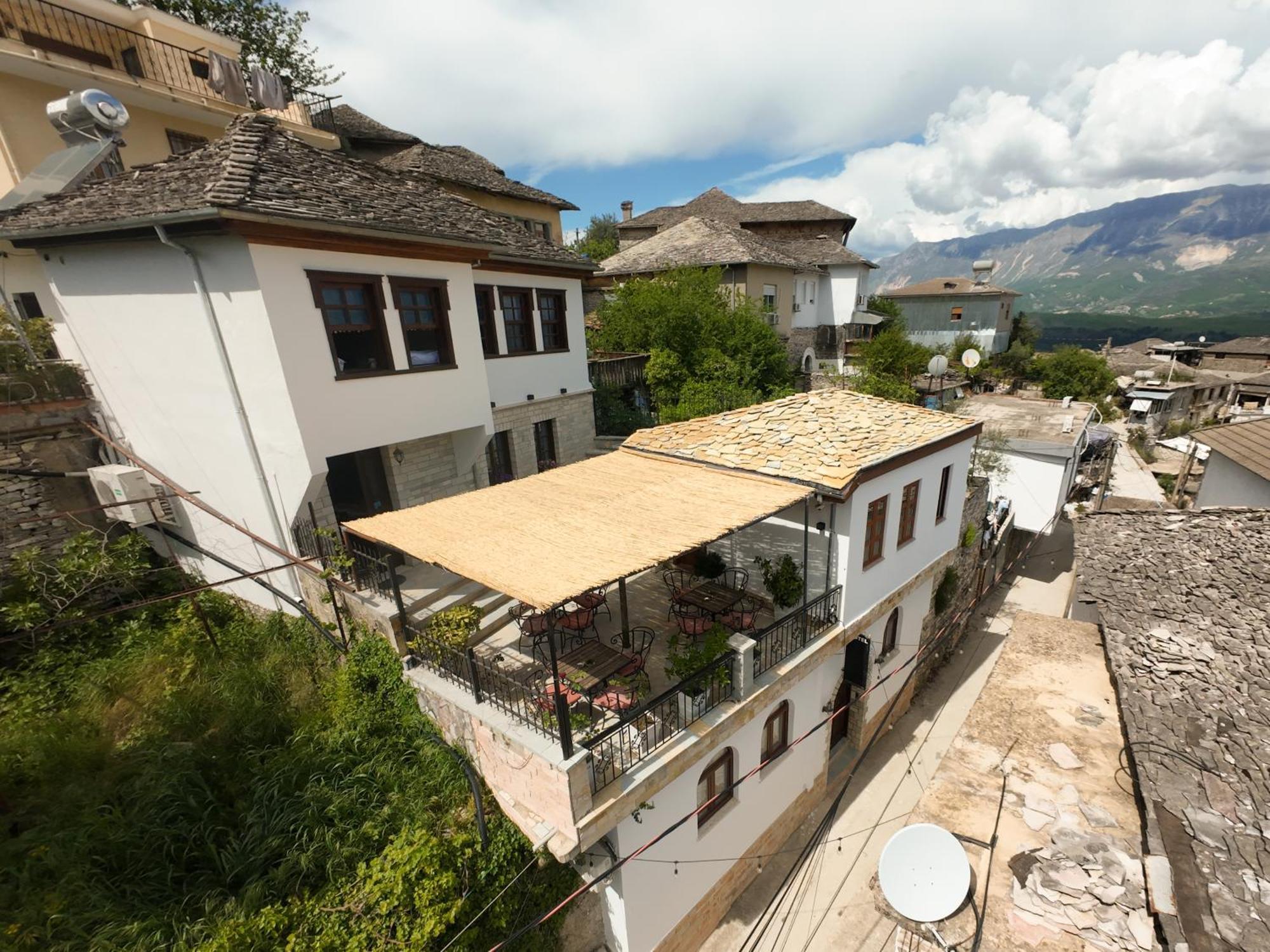 Hotel Pashai Gjirokaster Exterior photo